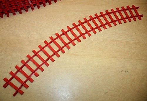 Red triang big train - 1,