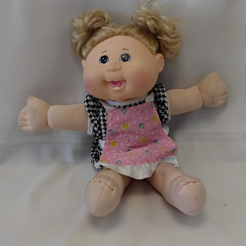 Cabbage patch kid girl doll - kid,