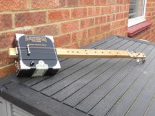 3 STRING HOMEMADE FRETLESS