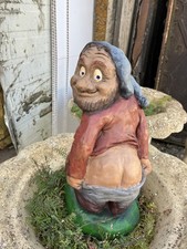 Garden gnome moonie quality - gnome,