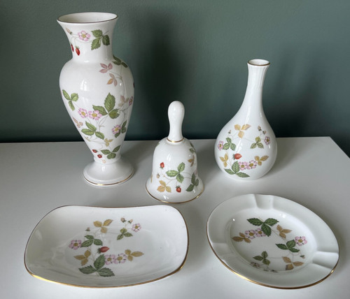 Pieces of assorted - 5,