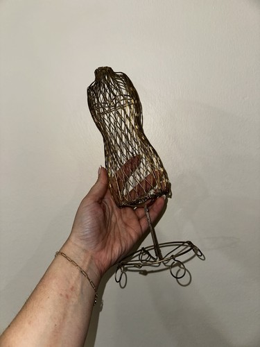 Vintage gold metal - metal, wire