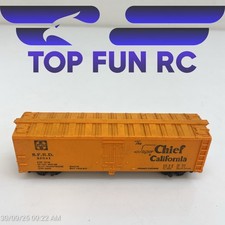 Mantua 40' Plug Door Box Car SFRD 25841 Santa Fe Super Chief
