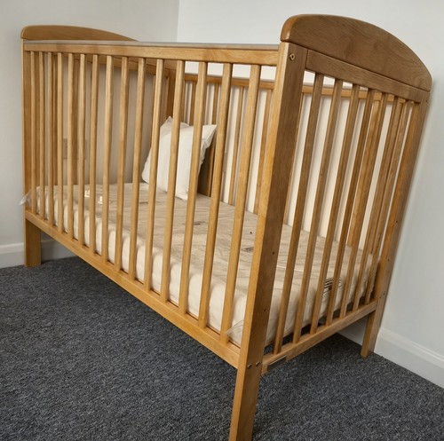 Mamas papas solid - oak, cot
