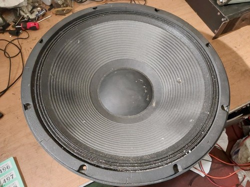Mackie speaker driver - 18",