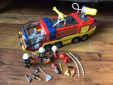 Playmobil 70557 - Fire Engine With Working Lights & Sirens & Accessories