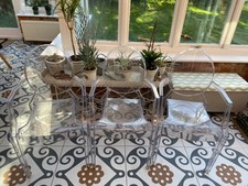 Elegant, stylish Mid-Century