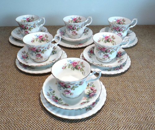 Royal albert moss rose - royal,