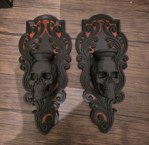 Wall mounted gothic skull led - mounted,