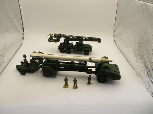 Dinky supertoys 666 667 - dinky,