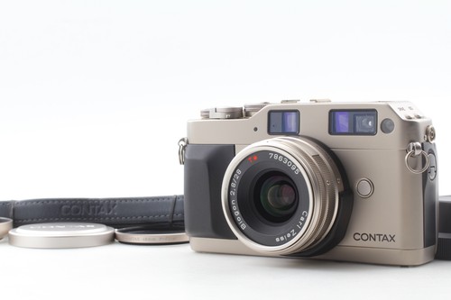 Near mint contax - g1, 35mm