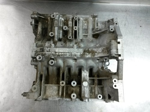 Engine cylinder block for - cylinder,