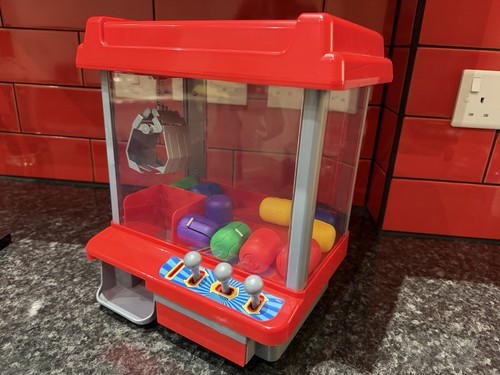 Candy grabber machine claw - candy,