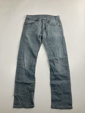LEVI’S 504 STRAIGHT FIT