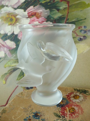 Lalique rosine vase twisted - rosine,