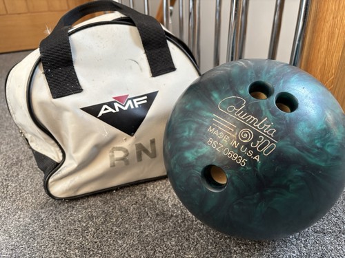 Columbia 300 bowling ball - wd,