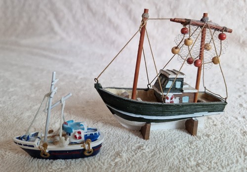 Two resin trawler fishing - fishing, boat