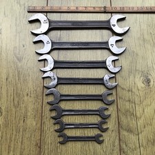 8 Vintage Garringtons Magpie