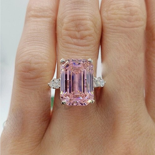 Pink diamond emerald - 4.70,