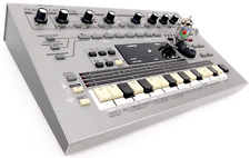 Roland MC-303 Synthesizer 303 808 909 Jupiter + Excellent Condition + 1.5J Warranty