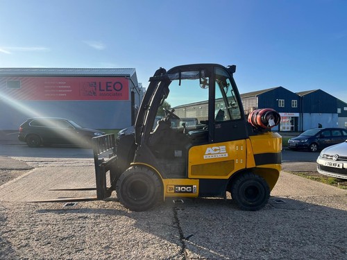 Refurbished jcb tlt30g 3000kg - jcb,