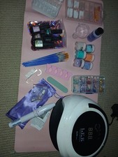 Nail Making Kit, Acrylic & Gel. 6 Sealed Gel Powder, 5 Gel Polish -Description
