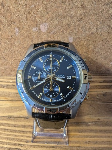 Pulsar quartz - (seiko),