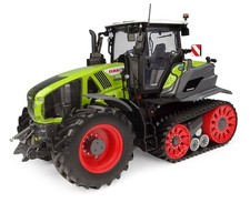 1:32 scale Claas Axion 930