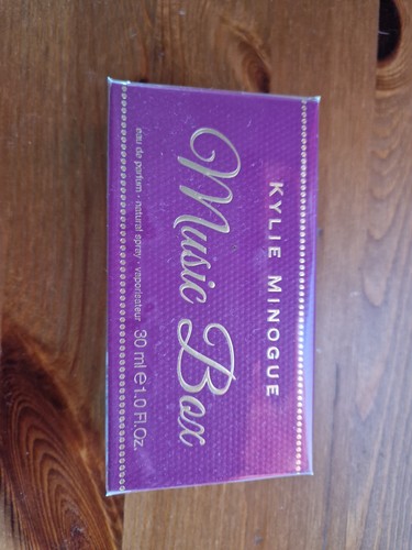 Kylie minogue music box - minogue, 30