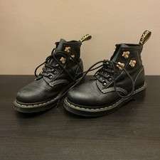 Woman's Airwair Dr Martens
