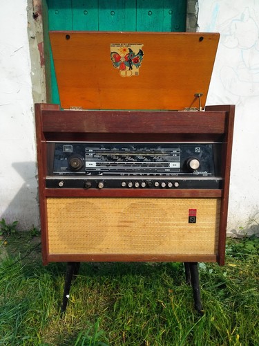 Tube radio vintage - radio, soviet