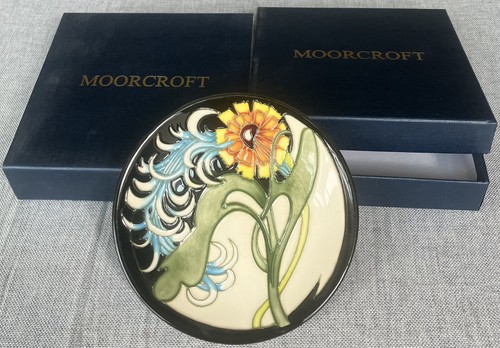 12cm diameter moorcroft flower - diameter,