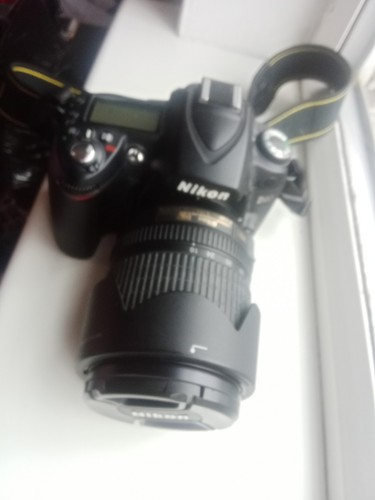 Nikon d90 3mp digital slr - nikon,