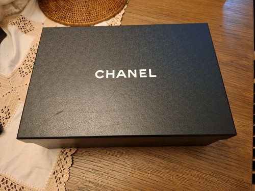 Chanel empty shoebox gift - shoebox, /