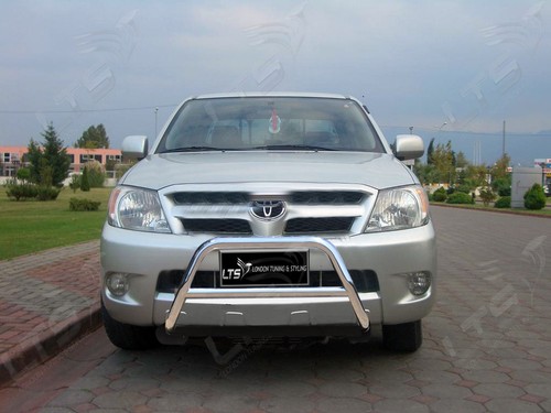 Toyota hilux bull bar - hilux, nudge