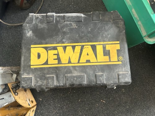 Dewalt electronic 110v half - dewalt,
