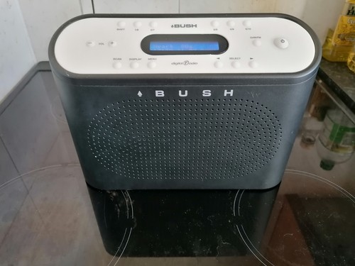 Bush tr2006dab portable - tr2006dab,