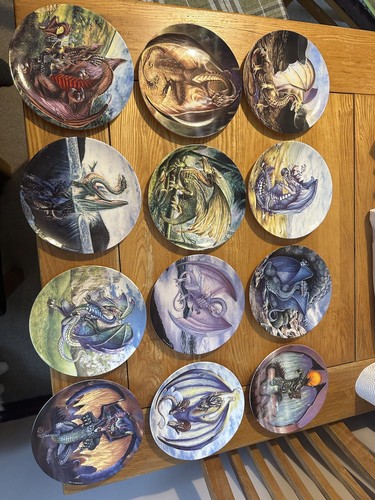 Danbury mint the dragons - danbury,