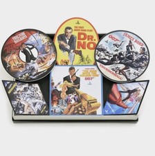 Globe Trotter James Bond