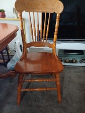 EXTENDABLE DINING TABLE WITH 6