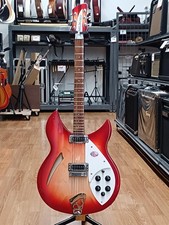 Rickenbacker RIC 330FG