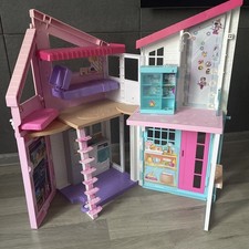 Barbie Dream House 