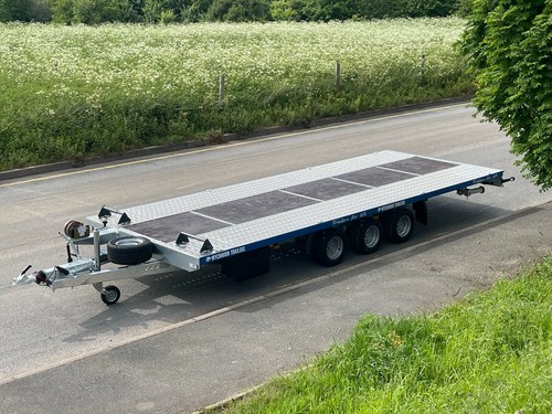 New car transporter trailer - new,