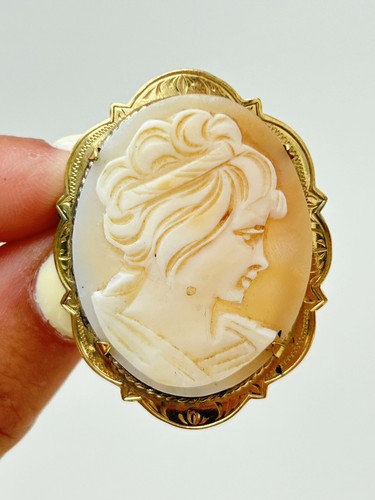 Lovely antique gold cameo - antique,