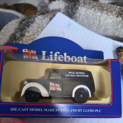 Lledo diecast metal - diecast, lifeboat