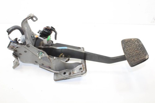 Lexus xu30 400h - lexus, pedal