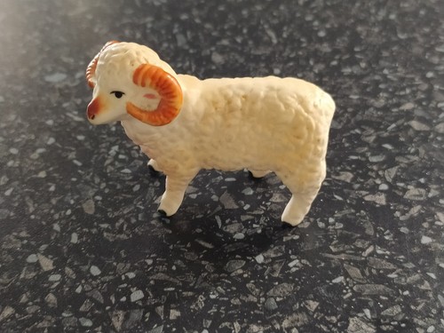 Hard plastic ram sheep - hard,