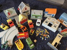 Fireman Sam Bundle Station Mike Flood Workshop Van Figures