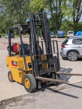 Daewoo fork lift truck