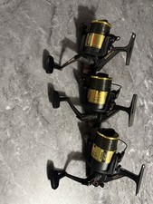 3x Daiwa Tournament Whisker SS2600 Reels
